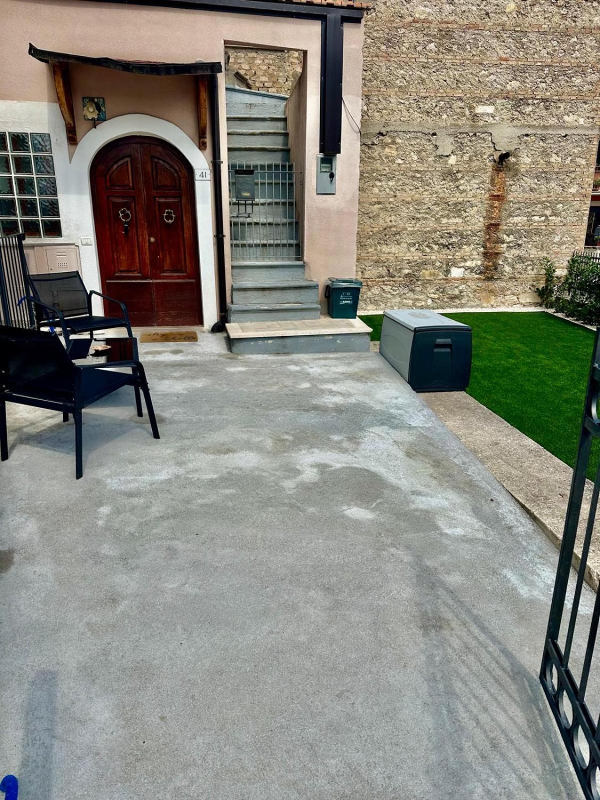 Ferienwohnung Il Bijoux Celano Exterior foto